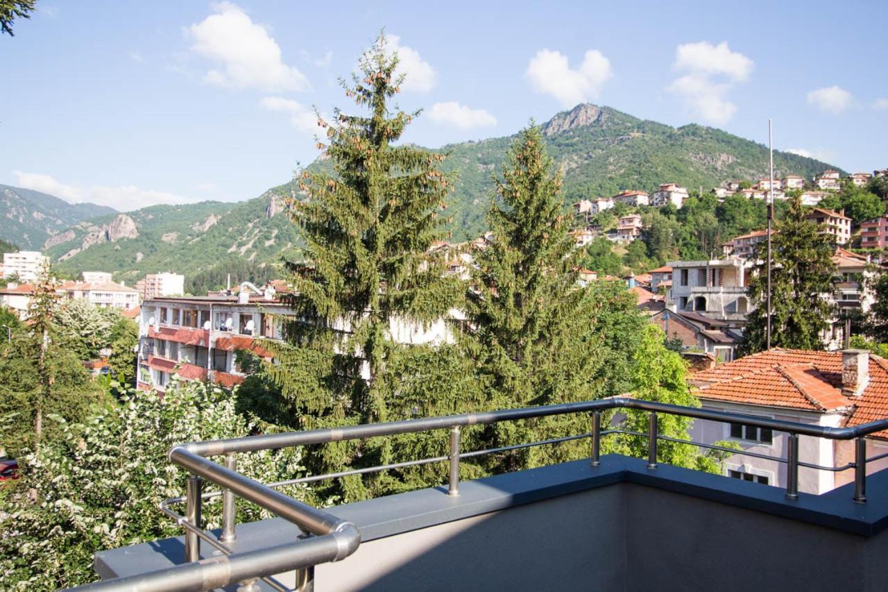 Evridika Hotel Devin Exterior photo