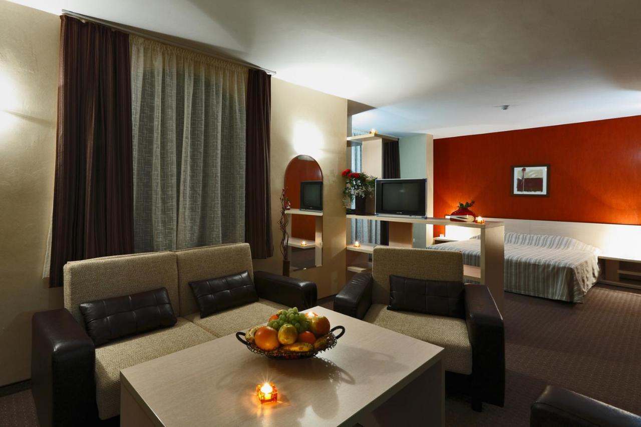 Evridika Hotel Devin Exterior photo